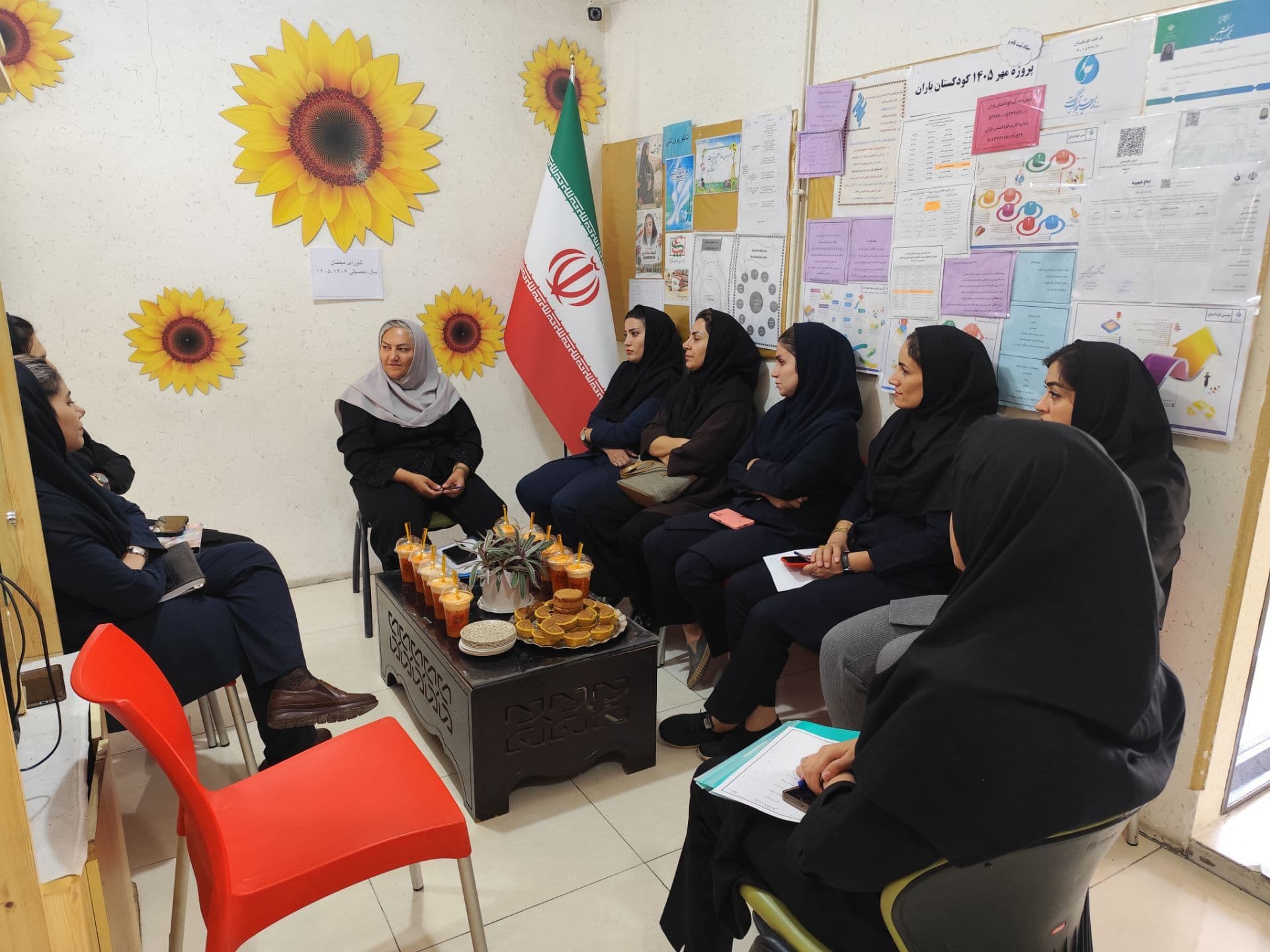 نخستین جلسه شورای معلمان دبستان باران ۱۴۰۶-۱۴۰۵